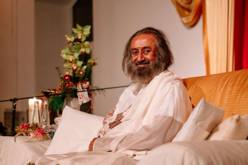 2025 has brought many gifts a​nd lessons​ to you. Everything is evolutionary.​ You had moments which you didn't want to happen, but all those happenings have brought you some strength,​ brought many gifts to you. Instead of resisting and pushing away,​ acknowledge that. All the