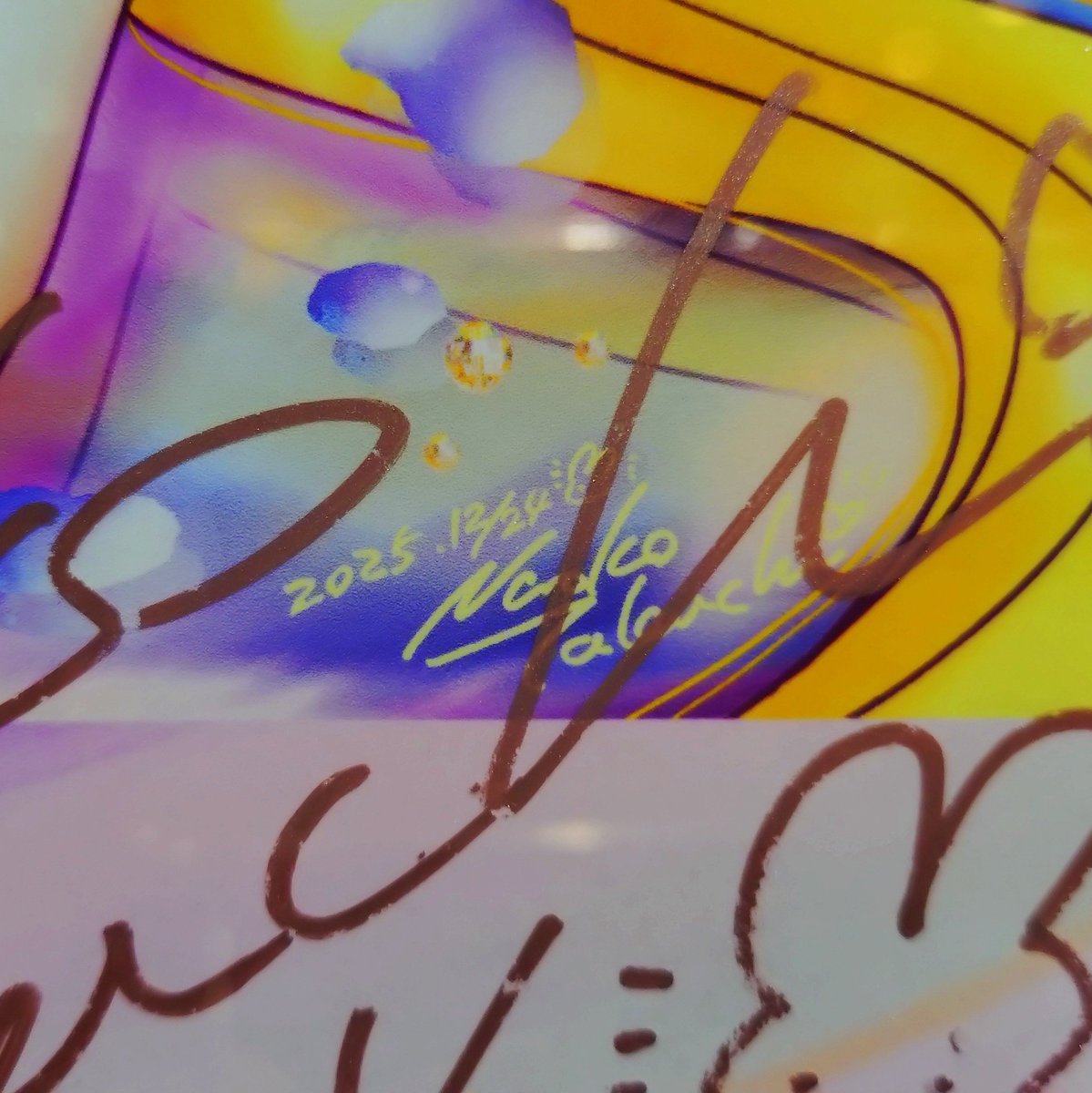 直筆サインとは別に、絵のデータに入ってる日付がクリスマスイヴで