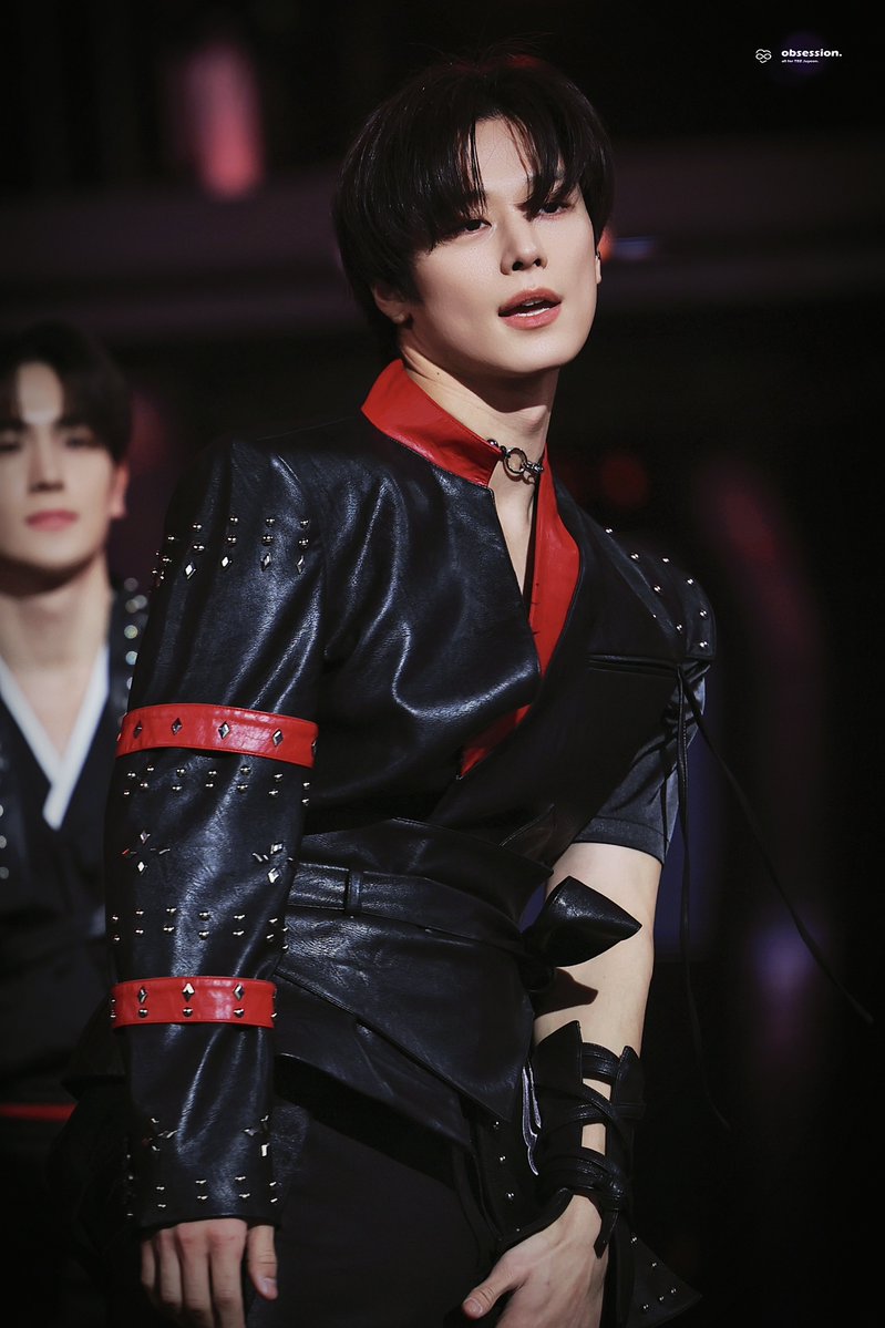 ๐ผ๐ฏ๐๐ฒ๐๐๐ถ๐ผ๐ป. tweet media