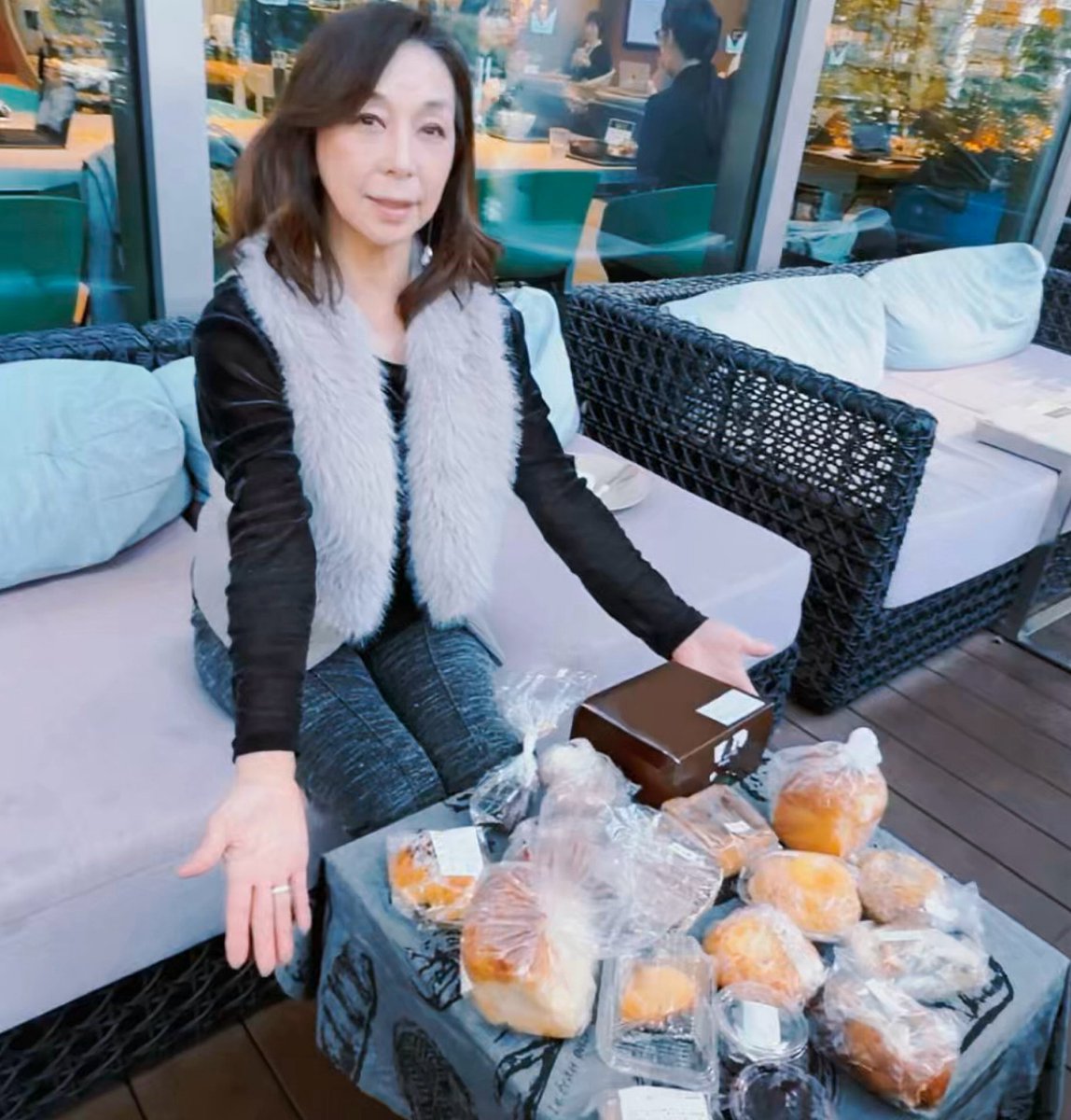 私のアドバイザー活動のお知らせぜひ引き続きチェックしてみてくださいね。

 * パンのお取り置きアプリ
「sacri（サクリ）」

 * 麻布十番 Vegan Bakery「te cor gentil（テコールジャンティ）

・DJ KOOさんパン好き応援アドバイザー活動

・宝島社「素敵なあの人」web連載

#パンミチ　
#sacri