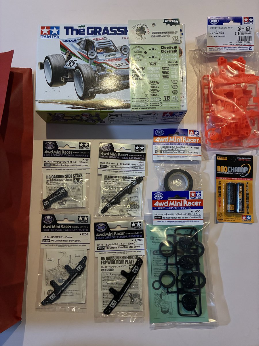 mini4tk's tweet image. フクシマヤさんの福袋が着弾！
オープン、BMAXどちらでも使えるものばかりで良き😊
#ミニ四駆
#フクシマヤ
#福袋2026