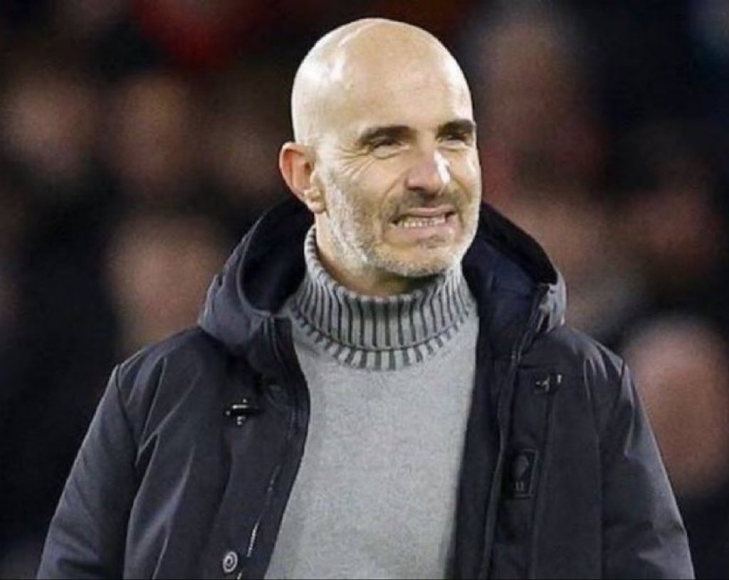 Beyondthematchh's tweet image. Our head coach leaves today! It’s a pity