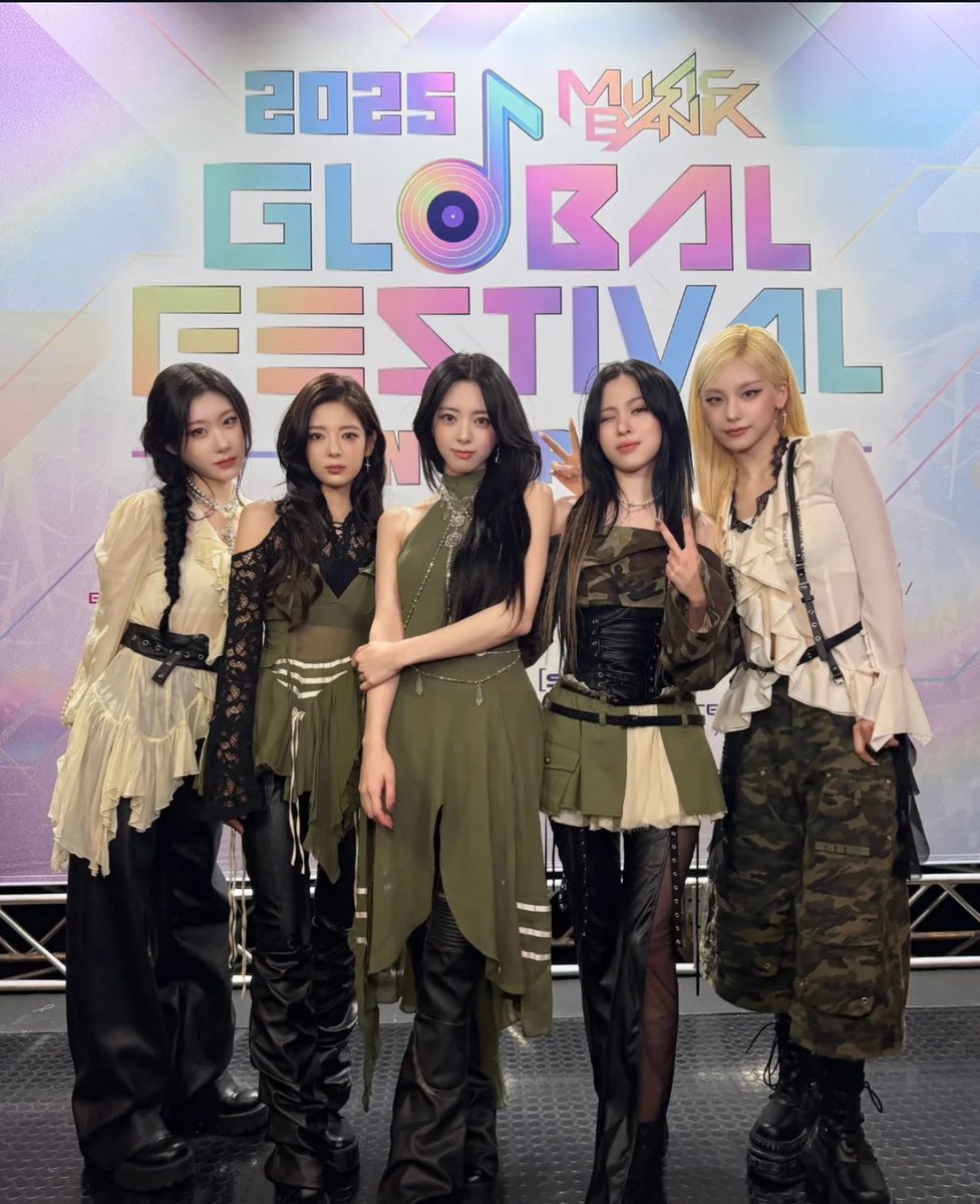 今年もよろしくお願いします！
5人が健康で過ごせますように🍺
2026ワルツ、そろそろ日程発表しても良いよ第二本部！

#ITZY
#MIDZY