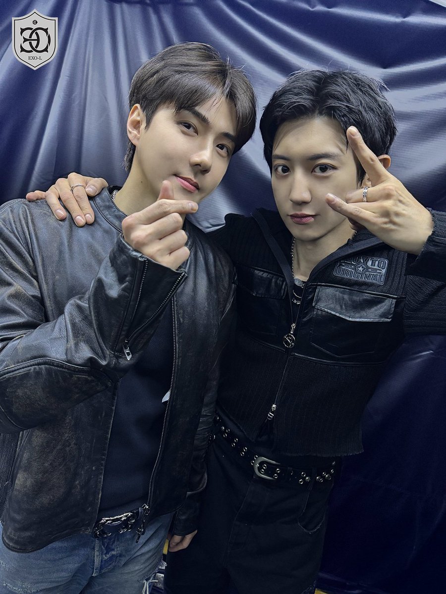 Weverse Update with Sehun &amp; Chanyeol ✨️