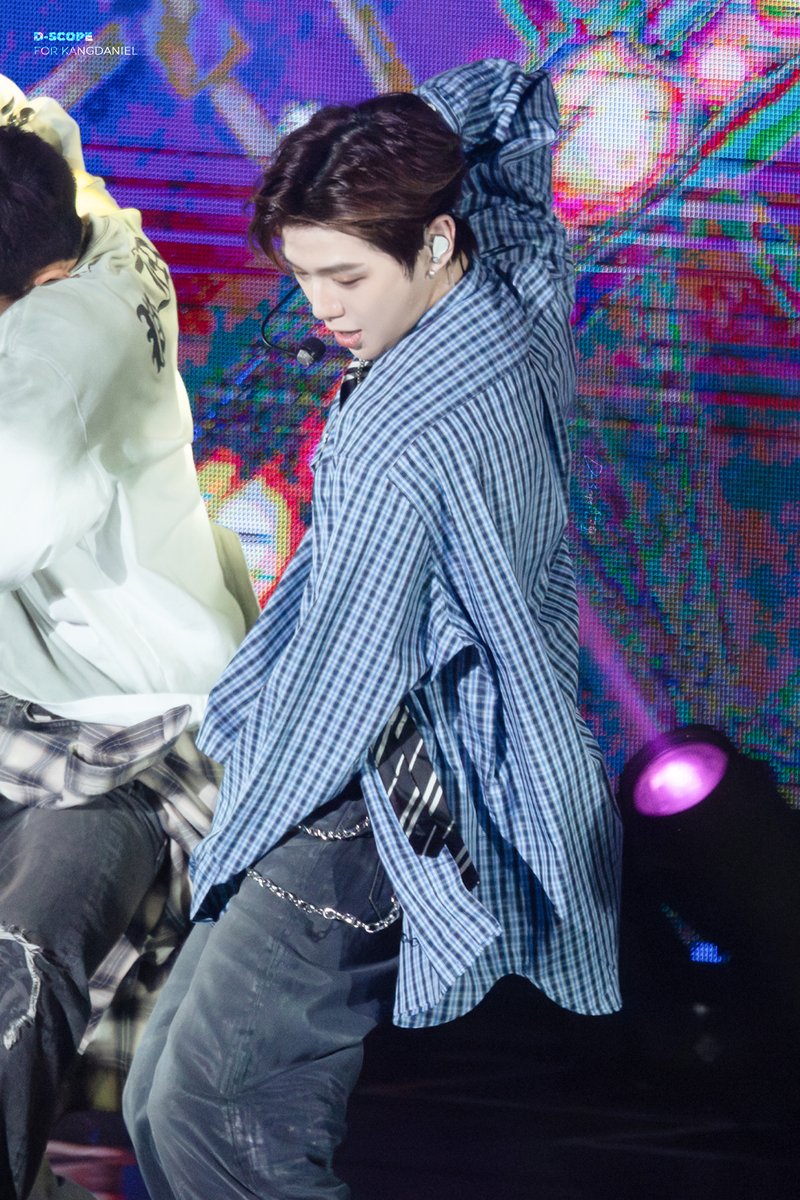 DanikScope's tweet image. tell me something

 - [HQ] 251214 KANGDANIEL FAN CONCERT [RUNWAY : WALK TO DANIEL] Day2 #강다니엘 #KANGDANIEL