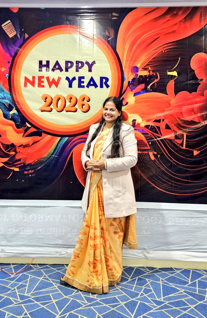 "ये बीतते वर्ष कह रहे हैं"❣️
जीवन जीने के लिए केवल "अपनों" का होना ही पर्याप्त नहीं, वास्तविक आवश्यकता तो "अपनेपन" की होती है..!!😍💯
आप सभी को अंग्रेजी कैलेंडर वाले नववर्ष की अनंत बधाई एवं शुभकामनाएं! 💐🥰❣️❣️
#HappyNewYear2026