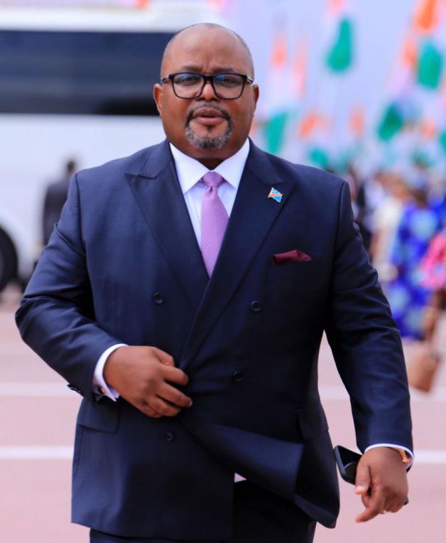 MESSAGE DE VŒUX DU PRÉSIDENT DE L’ASSEMBLÉE NATIONALE POUR LE NOUVEL AN 2026

Congolaises, Congolais,
Honorables Députés nationaux,
Distingués responsables des institutions de la République,
Chers agents et cadres de l’administration de l’Assemblée nationale,

À l’orée de l’année