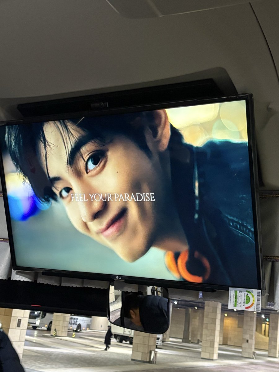 nanakichi_77's tweet photo. Paradise Cityはじめて行きました〜
スケールが半端ない施設なの
無料shuttle bus🚌の中でも映像が流れてて💜
casinoいつか入ってみたいなぁ🤭
#paradise_city
#V
#kimtaehyung https://t.co/1pWIY53n9j
