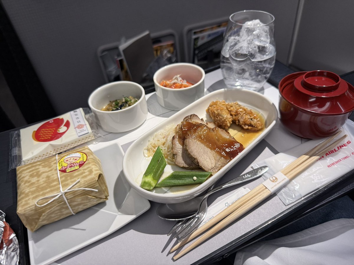 連続飯。

鹿児島羽田新千歳の正月往復で消えてしまった9万マイルたち、感謝✋😌👌