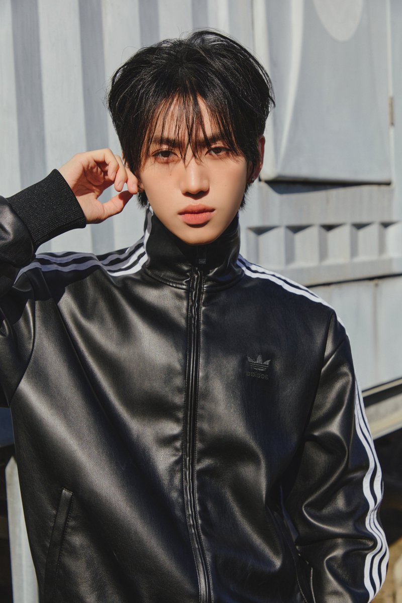 idntt_cosmo's tweet image. idntt &amp;lt;yesweare&amp;gt;
Concept Photo Street Boy B ver.

id6 kimjuho

2026.01.05 6PM KST

#idntt #아이덴티티 #アイデンティティ
#unevermet
#김주호 #kimjuho