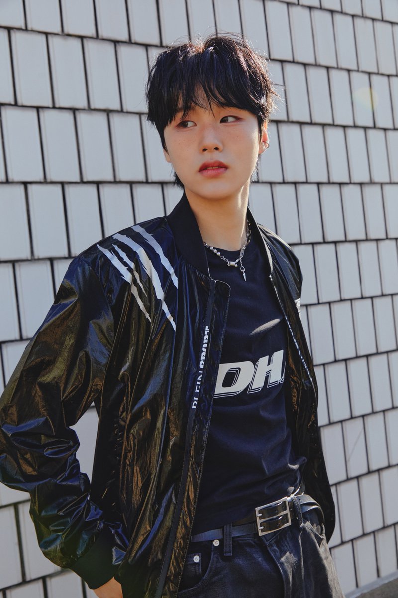 idntt_cosmo's tweet image. idntt &amp;lt;yesweare&amp;gt;
Concept Photo Street Boy B ver.

id8 leehwanhee 

2026.01.05 6PM KST

#idntt #아이덴티티 #アイデンティティ
#unevermet
#이환희 #leehwanhee