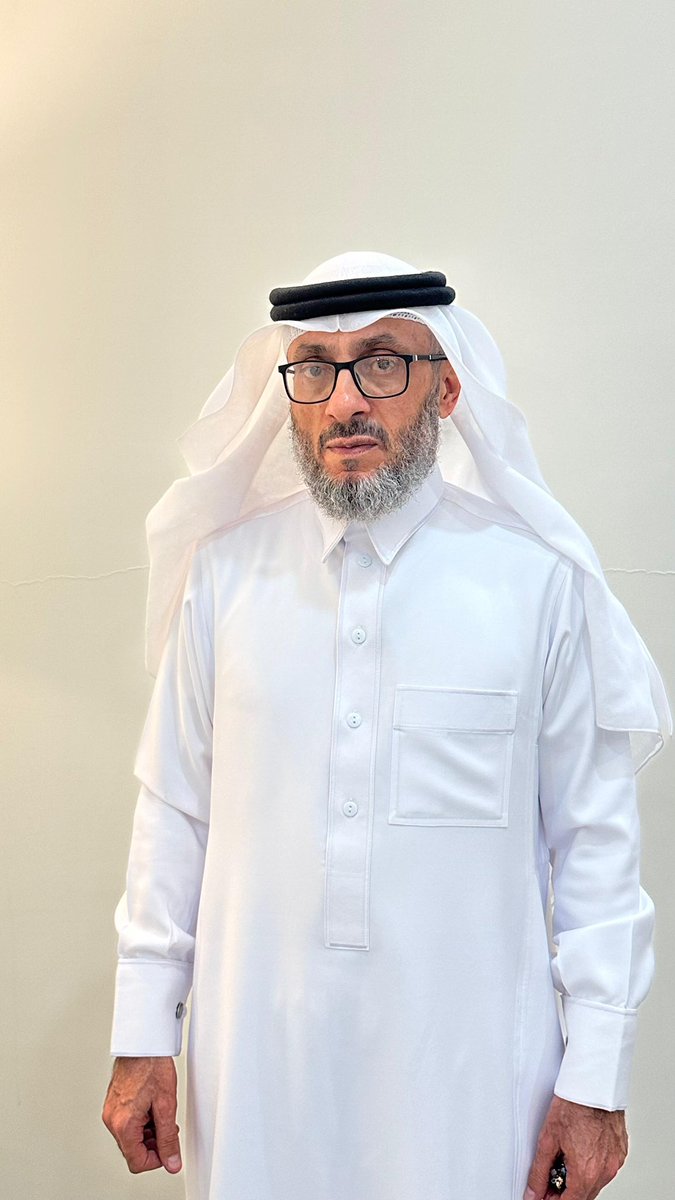 تم إحالة الأخ / عبدالله بن محمود آل محمود إلى التقاعد لبلوغ السن النظامي بعد خدمة في القطاع الصحي امتدّت لأكثر من 33 عاما. وكان ابو محمد خلال فترة عمله مثالاً للموظف المخلص حفظه الله ومتعه بالصحة والعافية