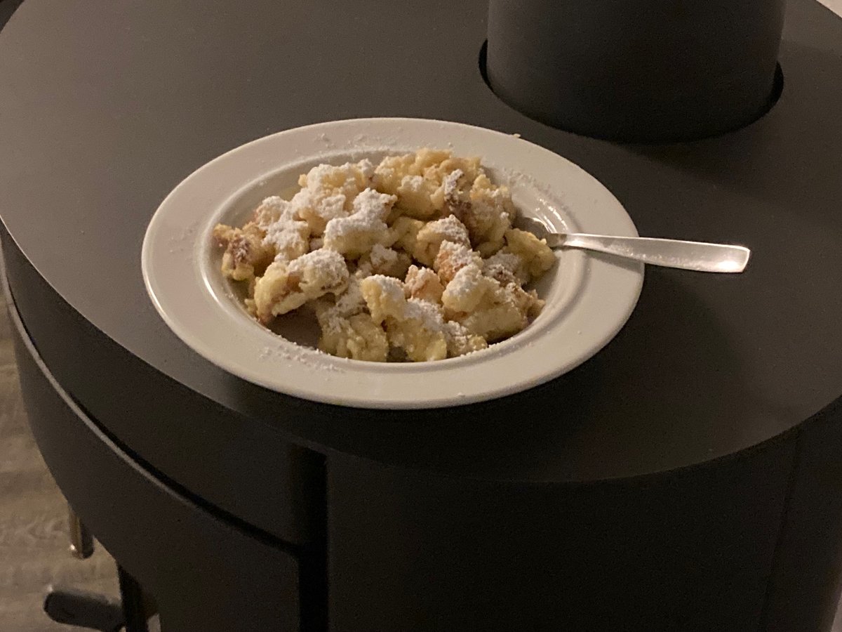 So kann das Jahr anfangen. Kaiserschmarren mit Amaretto.