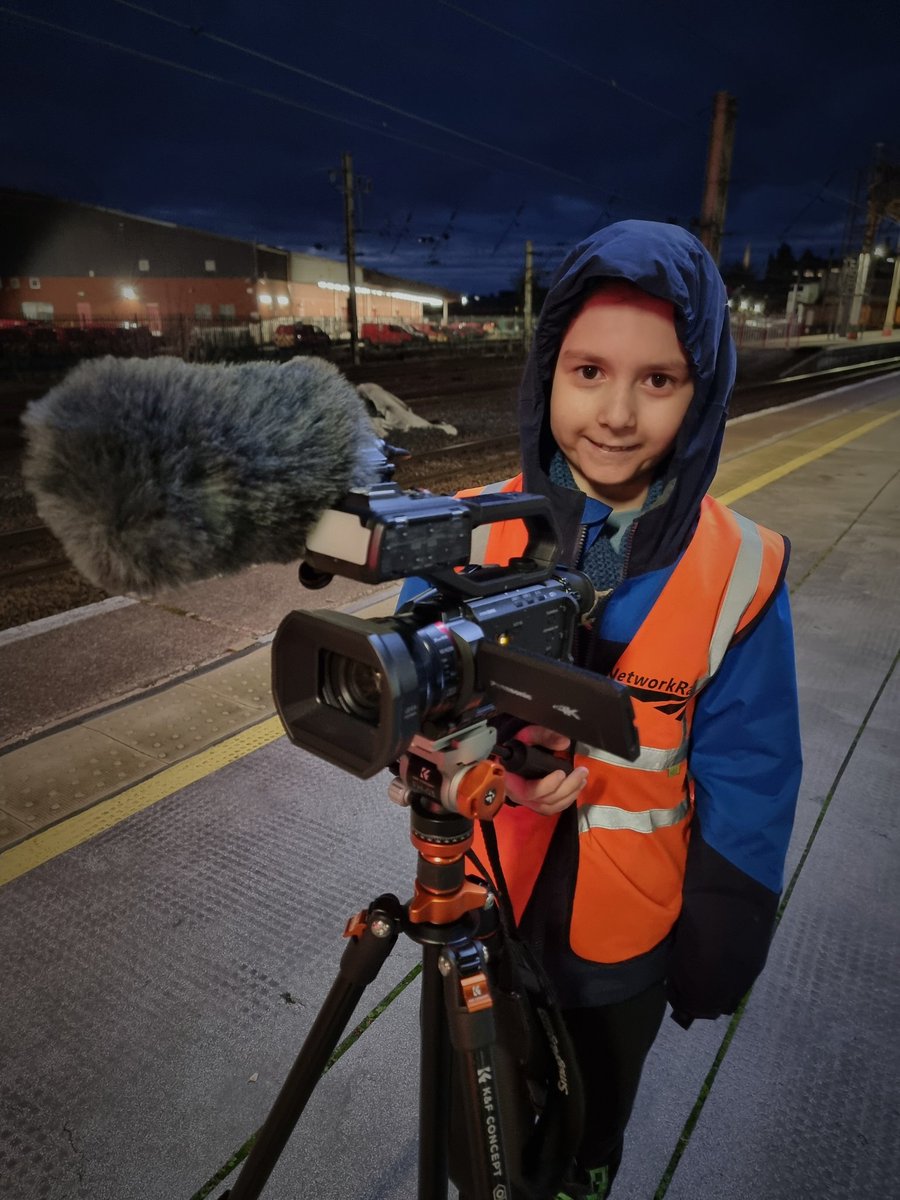 tinytrainspotter tweet media