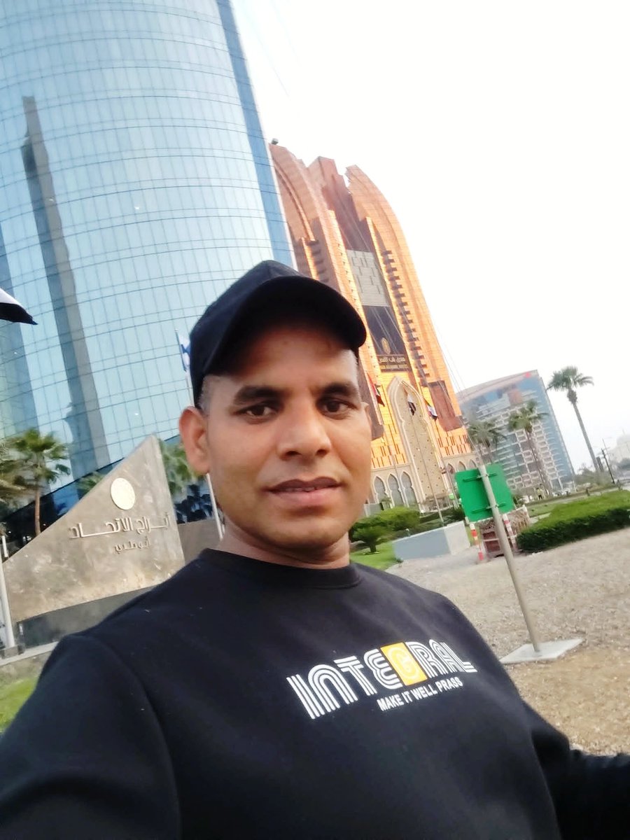 ✨ Happy New Year! ✨
Wishing you a year filled with good health, peace, and continued success.May the coming year bring new opportunities, steady progress, and positive achievements.