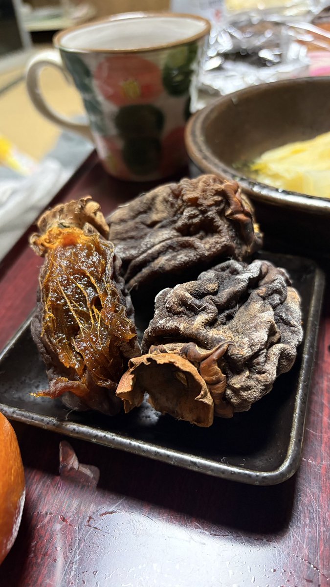 bizen0301's tweet photo. あけおめ！変わらず飲んでるだけ。
みなさま、今年も飲みに誘ってね！ https://t.co/tF8aUT6V0T