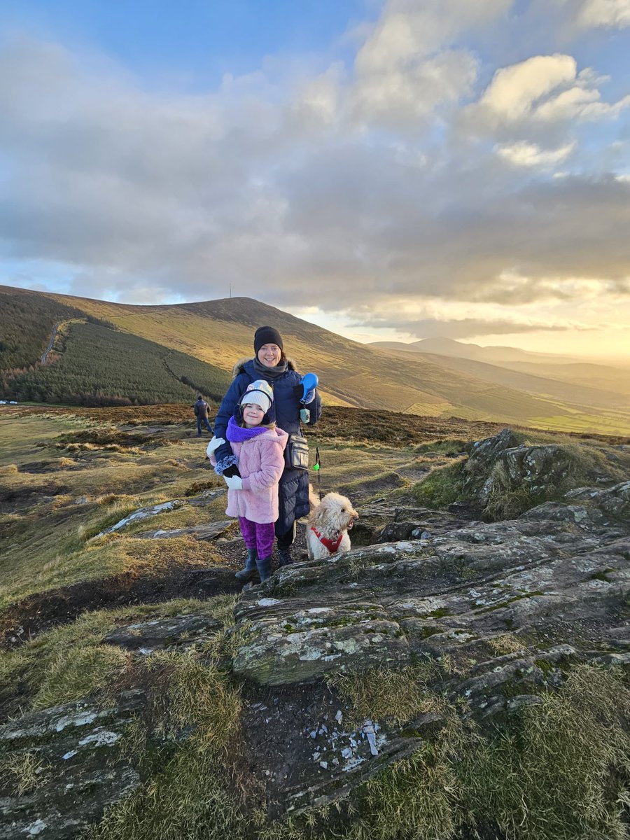 Espanabuena's tweet photo. Beautiful Mount Leinster, Carlow, today. My sister and family showing great energy after their Galway Christmas visit. https://t.co/QTed4VyBKQ