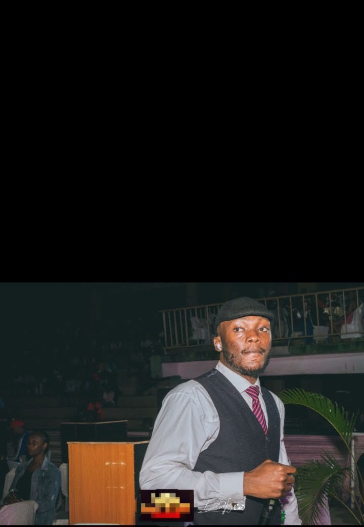 Mæstro_Isaac tweet media