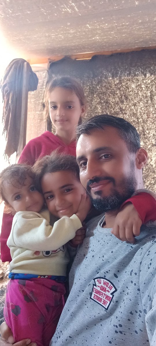 10 days.
Not a single donation.
Not even $1 for my children.
While the world celebrates 2026,
we’re just trying to survive hunger and cold. 💔
Even $1 can help keep my children warm and fed.
gofund.me/ec58b05d