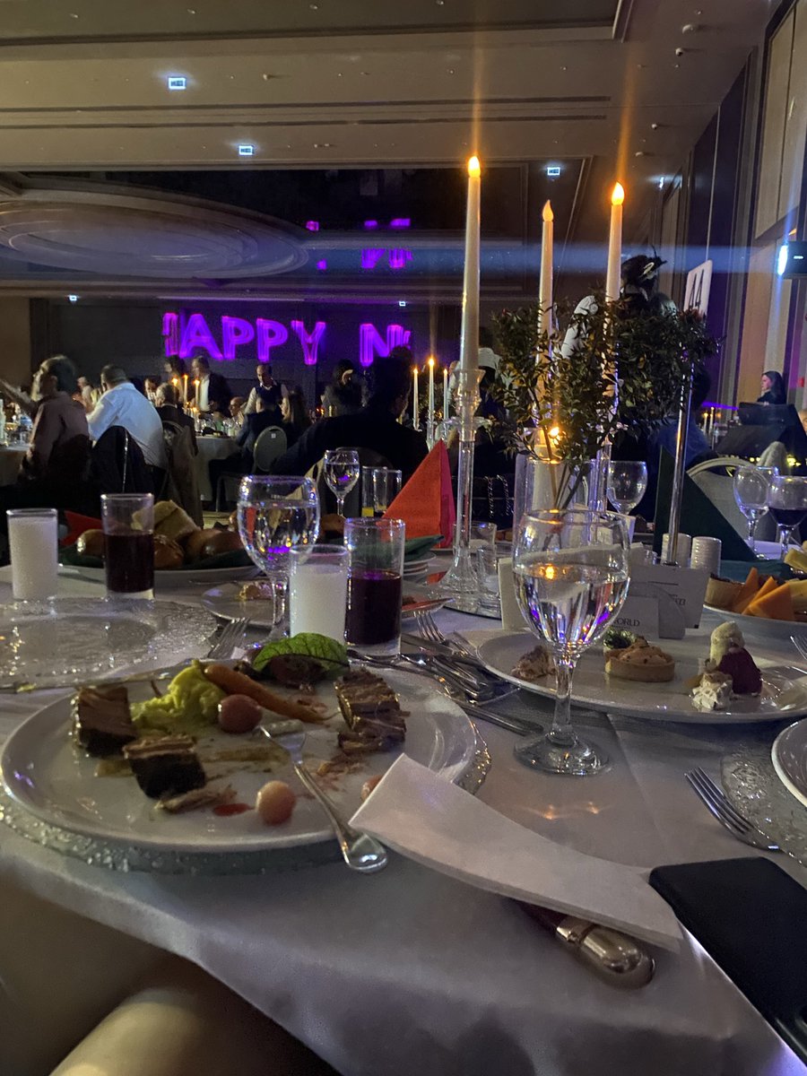 senseilinn's tweet photo. Uzun yıllar sonra yeni yıla muhteşem bir giriş yapmak 💫 https://t.co/xcT9lIiHas