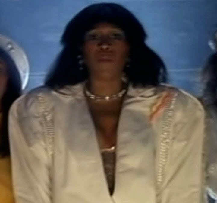 October6G's tweet image. Nothing says "1985" like the #PointerSisters wearing linebacker #ShoulderPads in the movie theater!
#80s