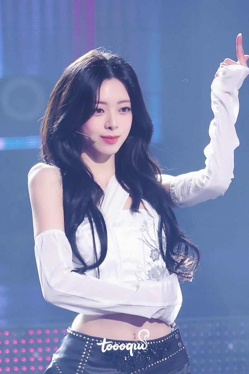 toooqiu's tweet image. 260101

👾

#유나 #있지
#YUNA #ITZY