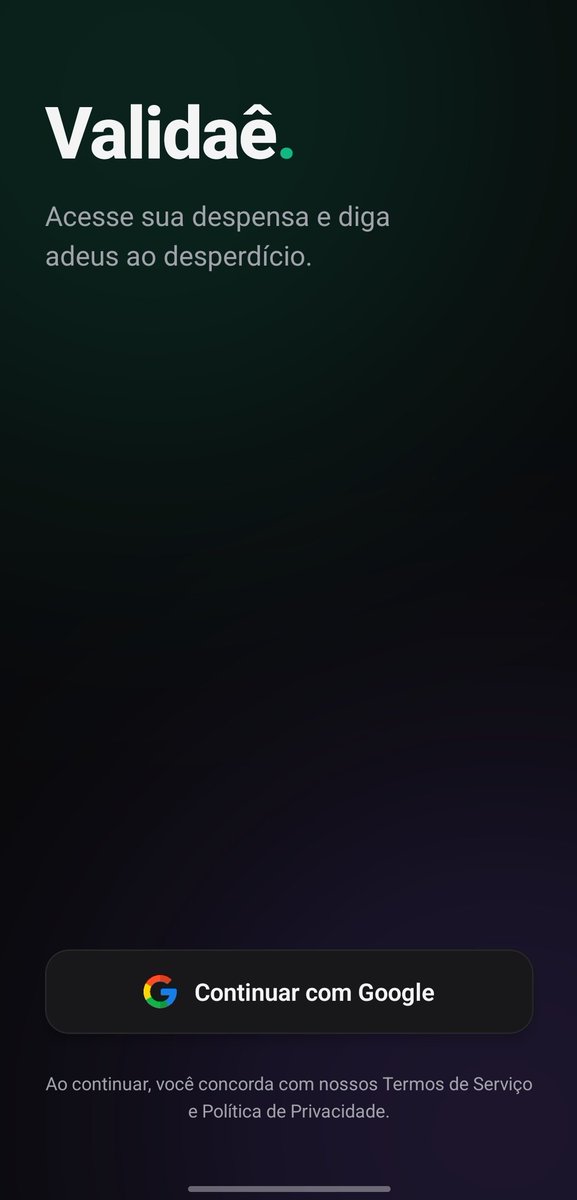 Na véspera de Natal, vejo minha mãe reclamando que pegou um ovo vencido para fazer rabanada.

Aí pensei: "por que não desenvolver algo que possa ser útil, não só para mim, mas também para os outros?".

Durante o Natal, eis que trabalhei no Validaê, focado em orgaanizar despensas.