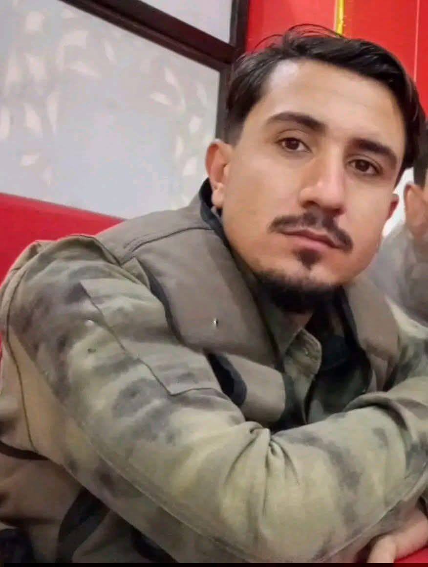 This is Mohammed Mastat, from #Syria’s Public Security force.

Last night he spotted a suspicious man seeking entry into a church in #Aleppo &amp; pursued him into an alley &amp; tackled him to the ground, where the [#ISIS] man detonated a suicide belt, killing them both. 

A true hero.