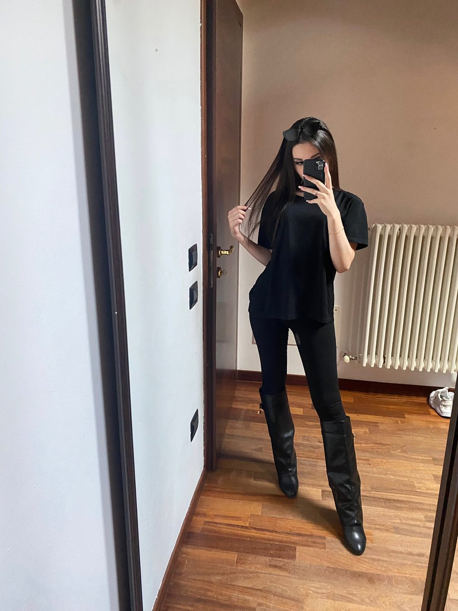 Julia Voss 💗 tweet media