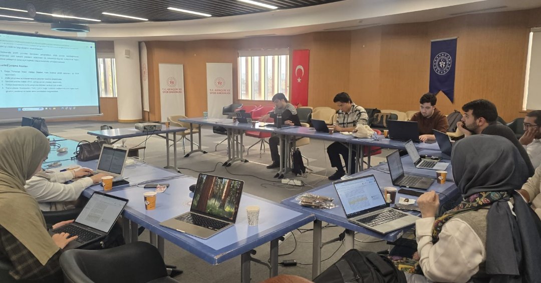 ethrworg's tweet image. 27 Aralık 2025 tarihinde ETHR olarak düzenlediğimiz toplantıda geride bıraktığımız faaliyet dönemi kapsamlı bir şekilde masaya yatırılmıştır. 2025 yılı boyunca yürütülen çalışmaların verimlilik analizleri yapılırken, hedeflenen ve gerçekleşen parametreler karşılaştırmalı olarak…