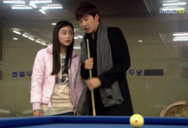 𝟮𝟬𝟮𝟱.𝟭𝟮.𝟯𝟭 <2025 SBS 연기대상> 

   《하이킥 짧은 다리의 역습》

           윤계상 x 김지원

  과거（2011）&amp;   현재（2026）

#김지원 #KimJiWon