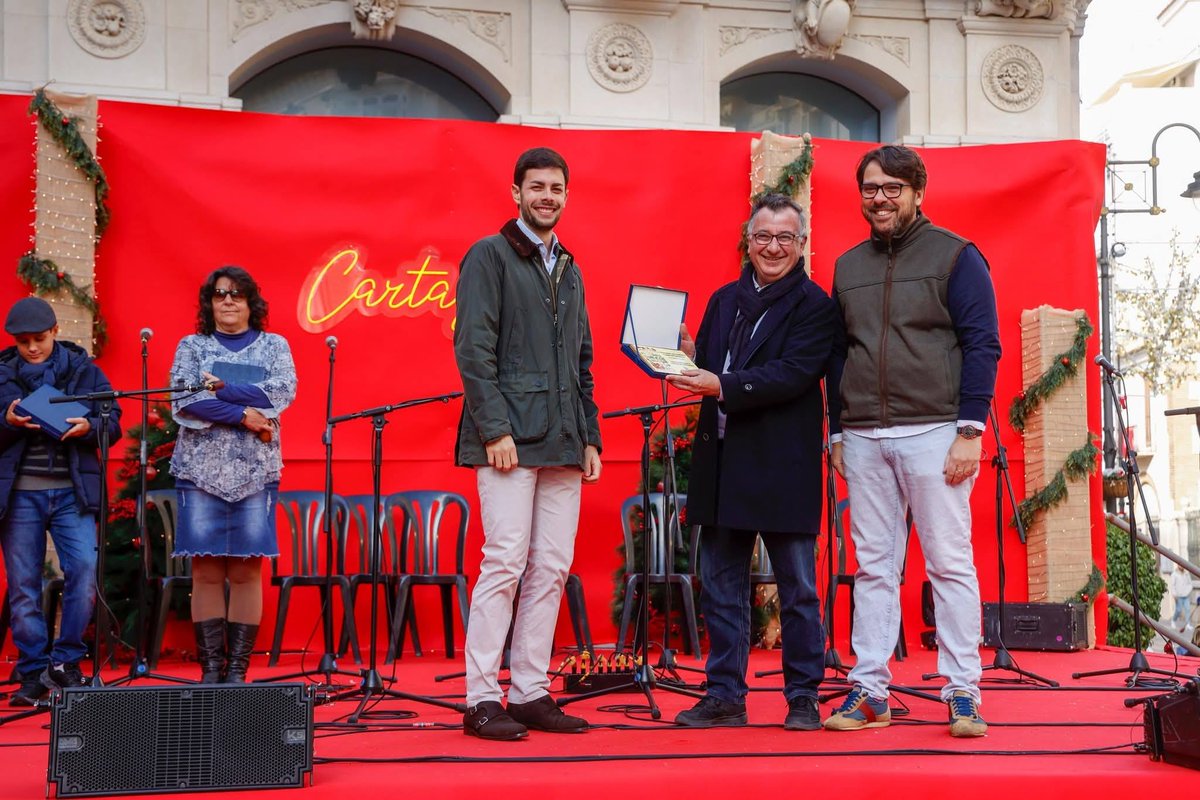 El Corazón de la Fiesta tweet media