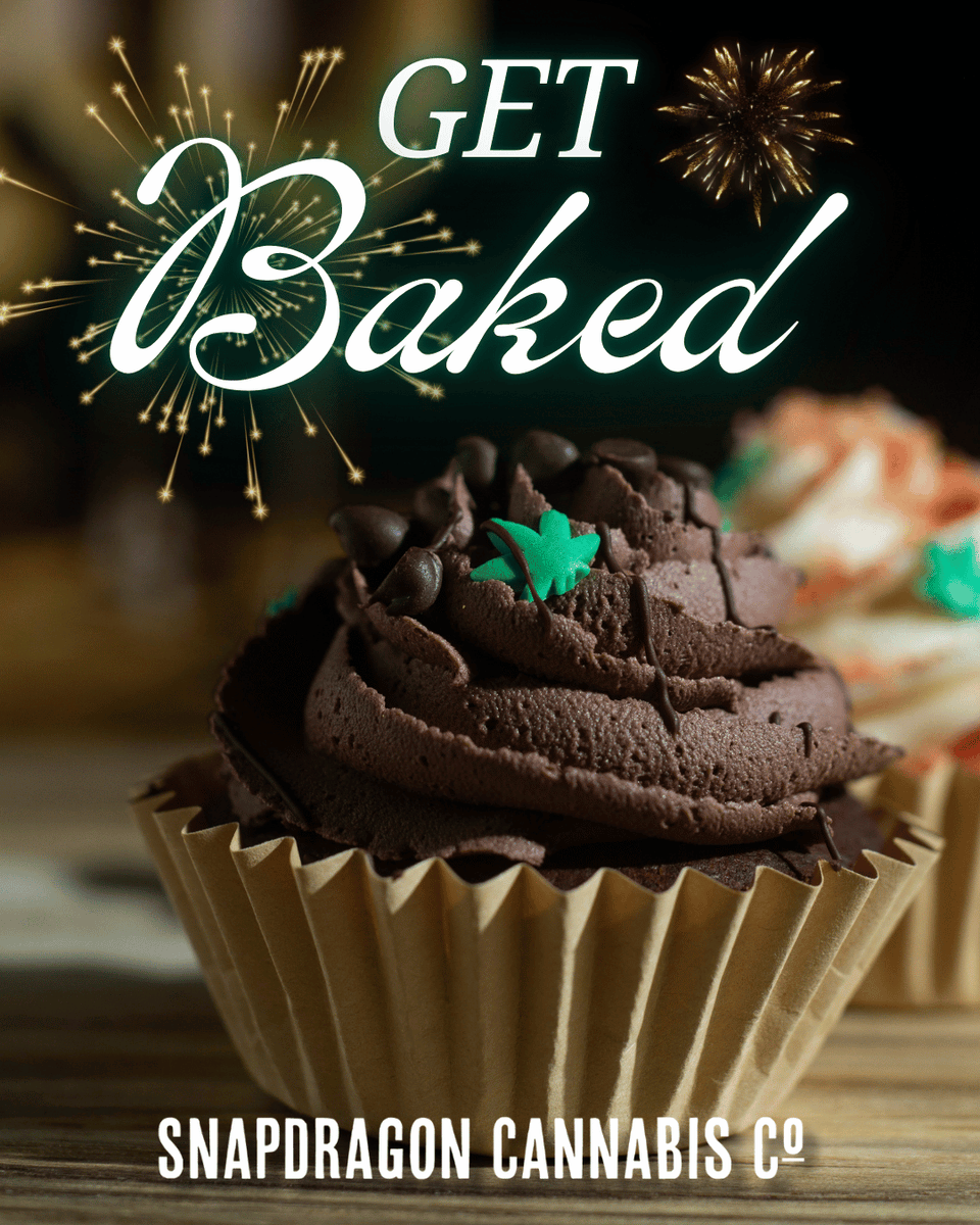 SnapdragonHemp's tweet image. Get Baked for your 2026 Celebrations! Always something fresh and delicious coming out of the Snapdragon Bakery. We've got more exciting treats and drops for yall heading into the new year we can't wait to share. Stay tuned!

#Chattanooga #GetBaked #Cupcakes #NewYear