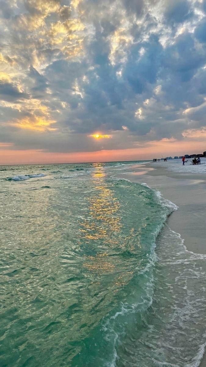 aestheticspost_'s tweet image. 