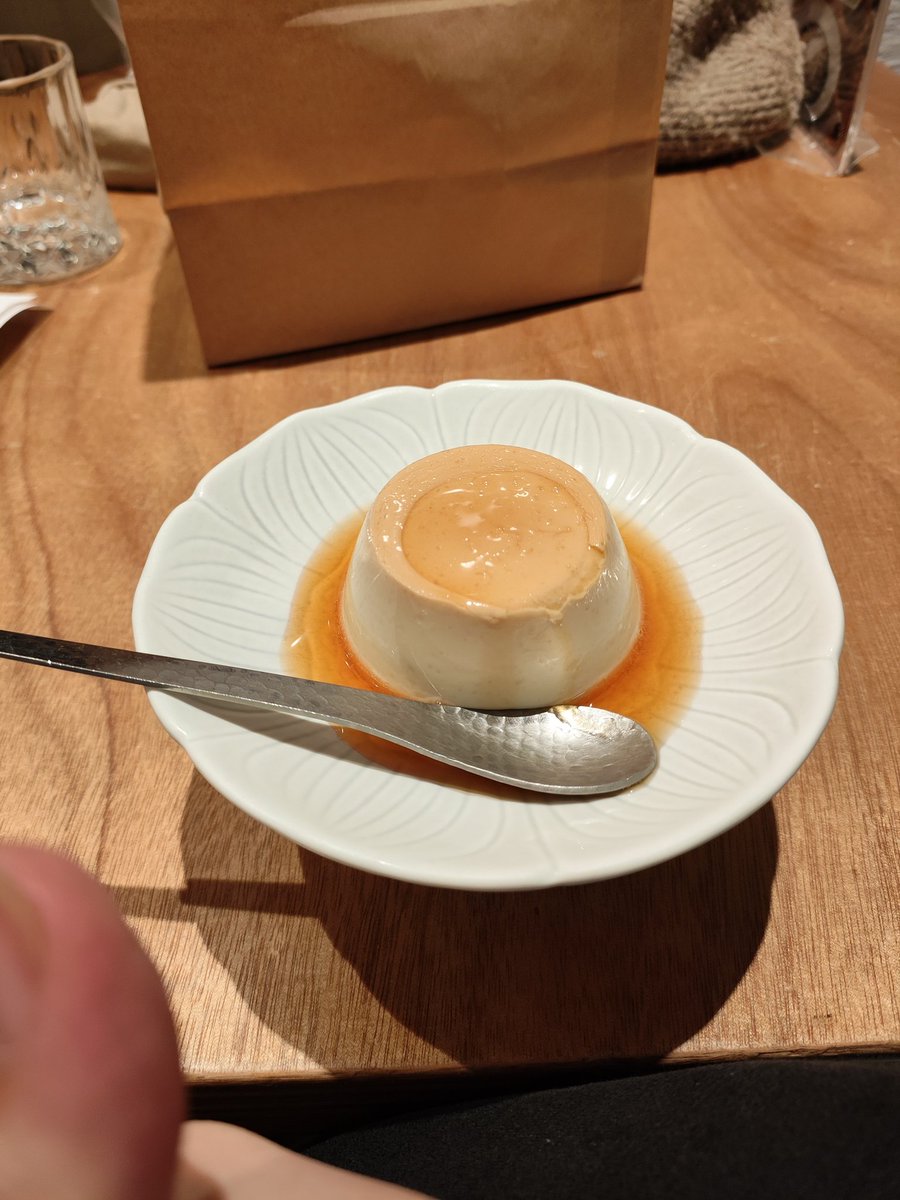 suika537444's tweet photo. 放個好吃布丁，自己去的！
我知道自己該成長了，無論是個性還是生活，我學到好多好多，雖然我的不足好多好多，我跟其他人不合的地方有好多好多，不過沒關係！
我的內核無時無刻都知道要正向思考，變得足夠強大能夠獨立生活後，一定過的比現在更好！ https://t.co/CTho8C1Ou3