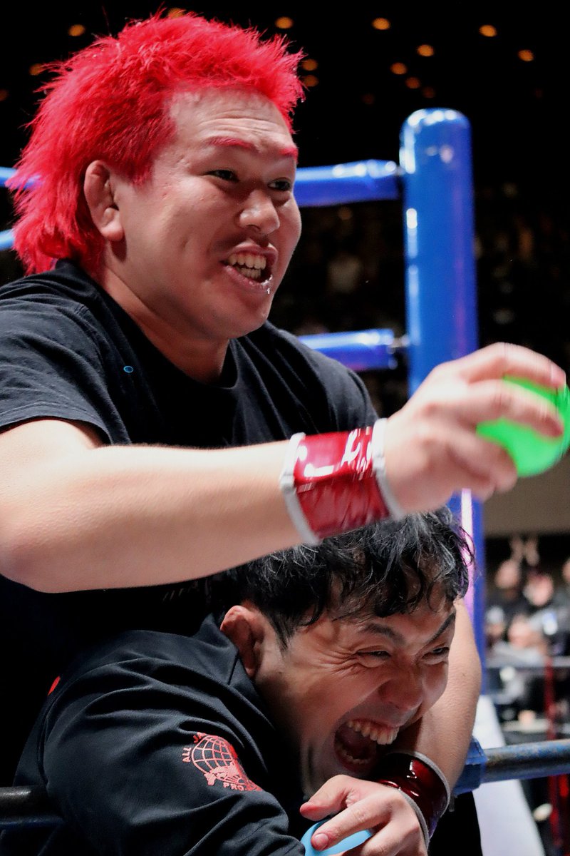 ajpw #ゼンニチ大晦日 #本田竜輝 #鈴木秀樹 やんちゃで可愛い😆