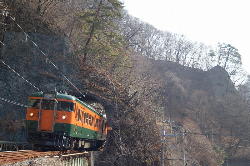 ようやく一枚見つけたので描いています。 当時「ヘッドマーク出すよ