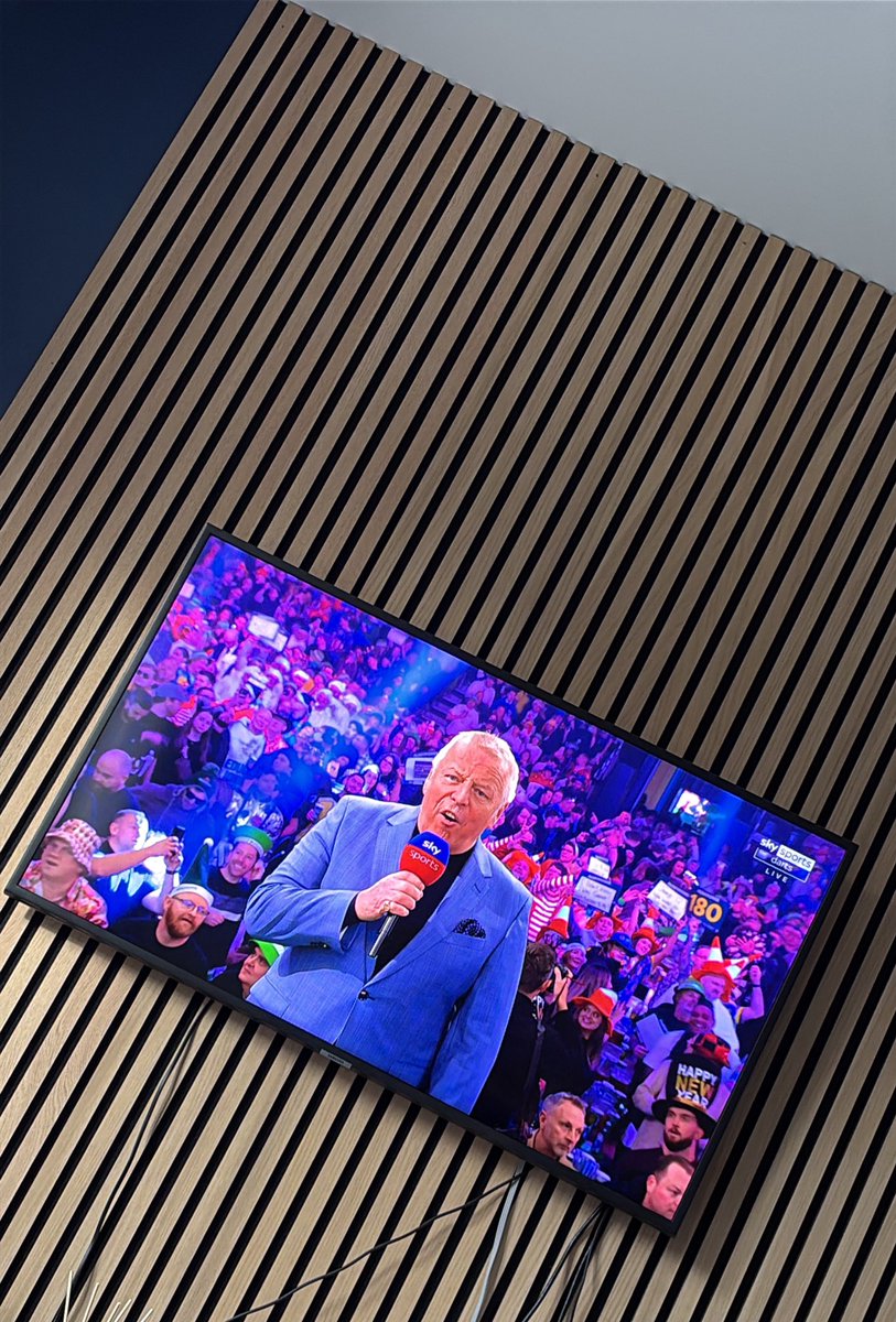 Not getting up off the sofa today. Darts, Norwich, premier league and more darts 😍