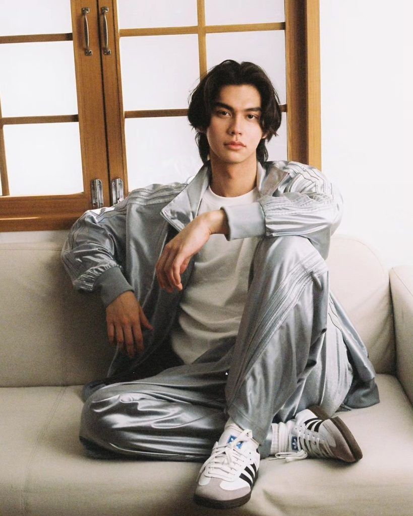 WorldRankingsHQ's tweet image. TOP 10 MOST POPULAR THAI ACTORS (MALE)

🇹🇭 Bright Vachirawit
🇹🇭 Win Metawin
🇹🇭 BamBam
🇹🇭 Ten
🇹🇭 Gulf Kanawut
🇹🇭 Mew Suppasit
🇹🇭 Apo Nattawin
🇹🇭 Mile Phakphum
🇹🇭 Dew Jirawat
🇹🇭 Nani Hirunkit

Source: Thai Update / Zanroo Social Trends
#Thailand #BrightWin #GMMTV #TPOP #ThaiActors