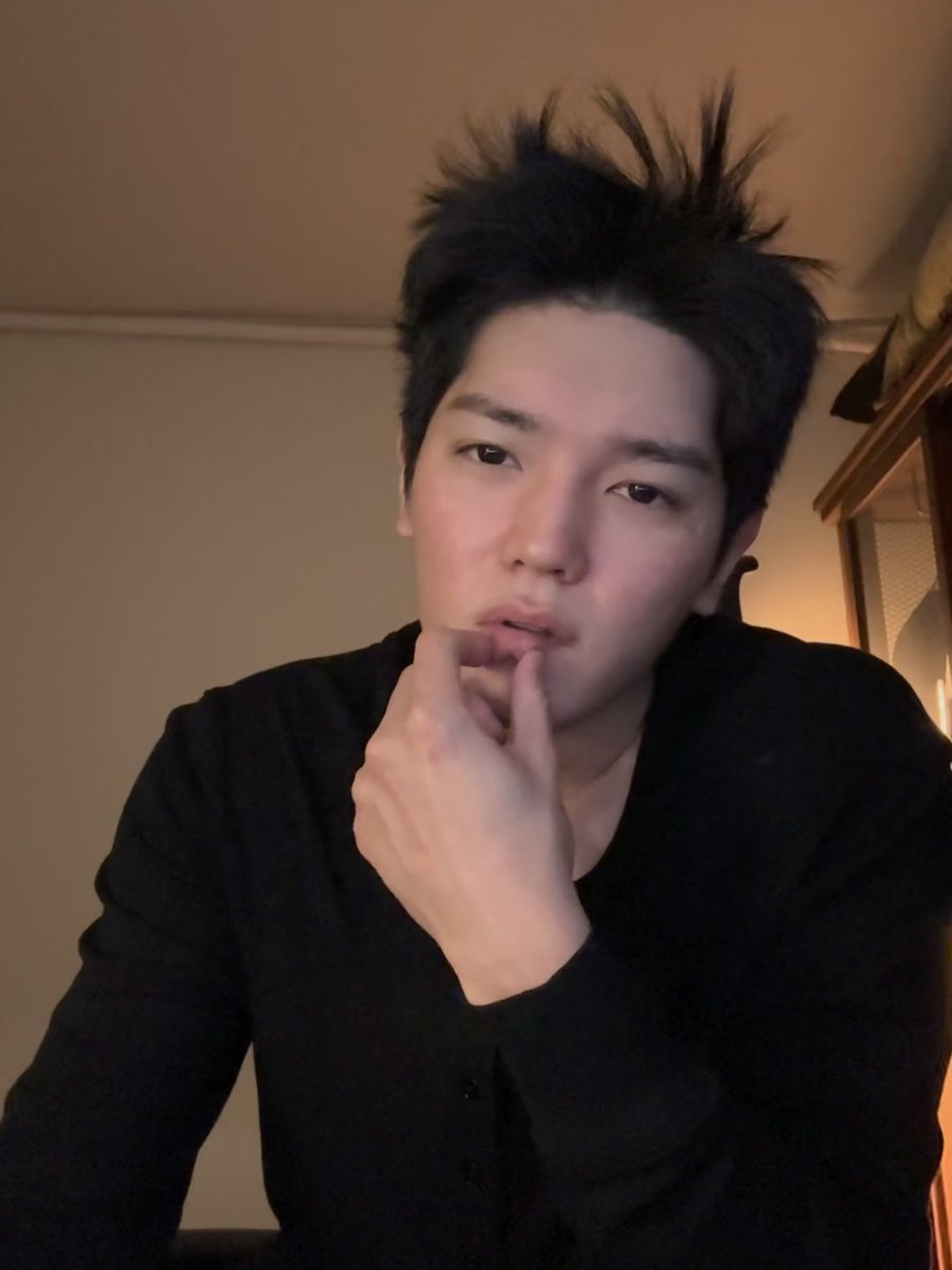 용 📂 (@taeoxofiles) on Twitter photo 