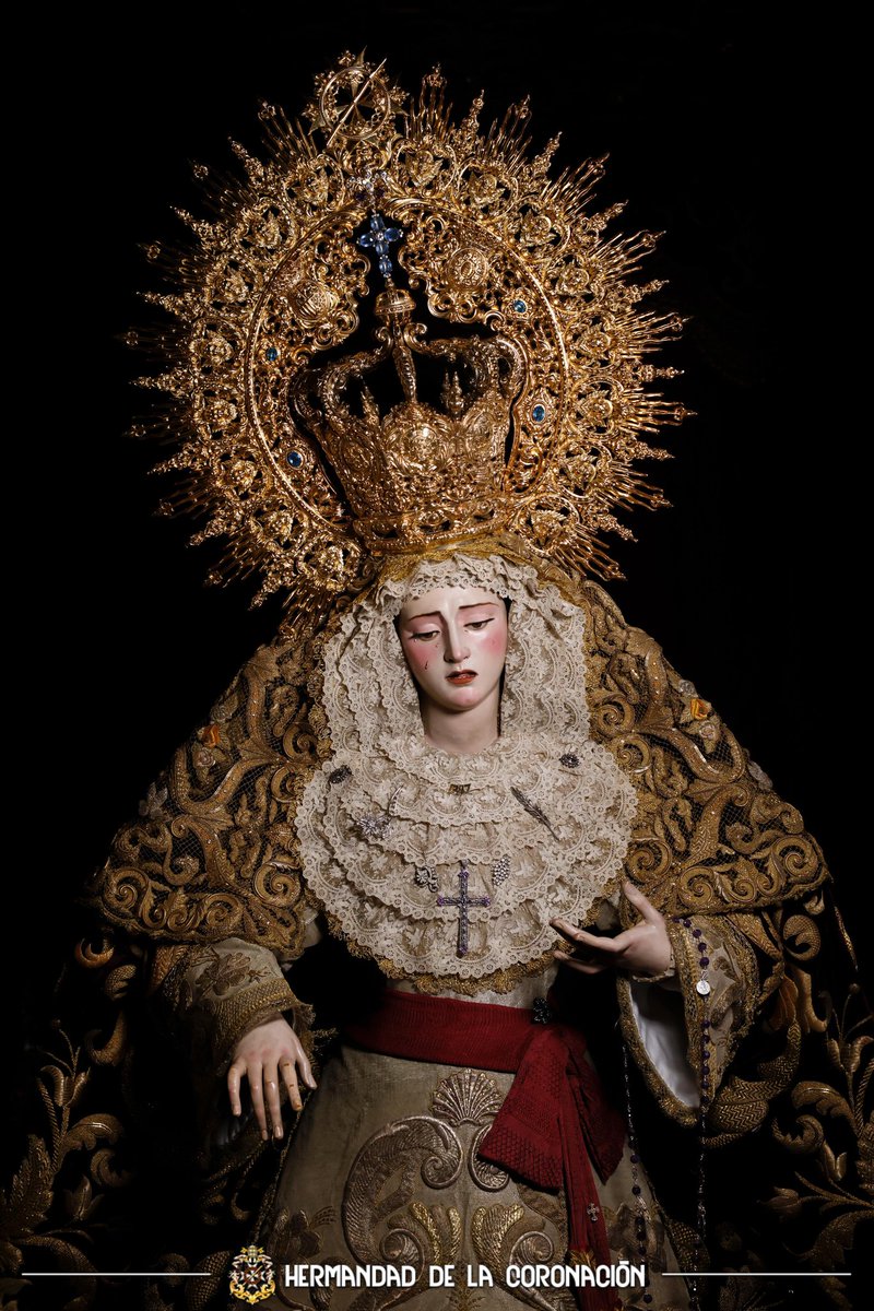 CoronacionJerez's tweet photo. Hoy, 1 de enero, celebramos la Solemnidad de Santa María, Madre de Dios.

 Santa María, Reina de la Paz, intercede para que la paz de Dios acampe en los corazones https://t.co/YX9Fy0Jp0f