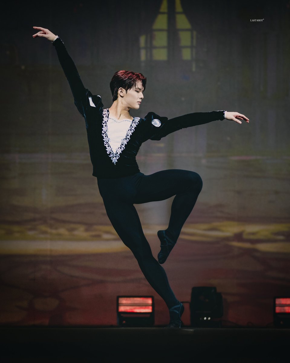 LSTSHTx's tweet photo. 251231 STF Dance Concert: the Dancer 14:00

#강경호 https://t.co/vMqLTSYNqZ