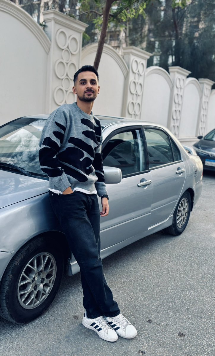 OmarShaaban112's tweet photo. واحد وعشرين ولساني سكين😜 https://t.co/RCjLPj3M9Z