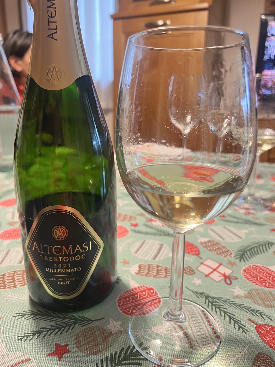 Dalla suocera si beve sempre bene 🥳🥳🍾