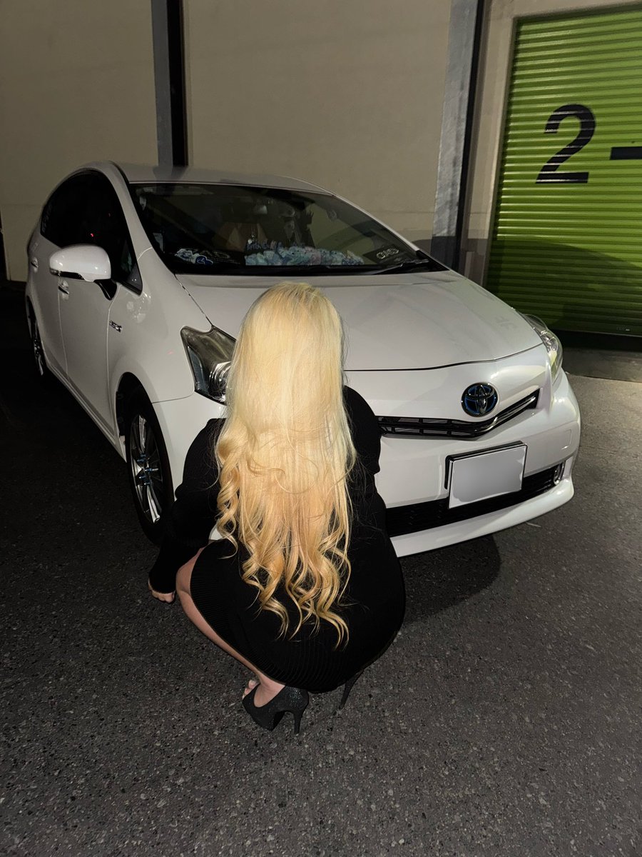 Rei_charo's tweet photo. 𝐻𝑎𝑝𝑝𝑦𝑁𝑒𝑤𝑌𝑒𝑎𝑟
･
･
･
今年はもっ��車に愛注ぎます🤷‍♀️ https://t.co/r7Hc0pqMUd