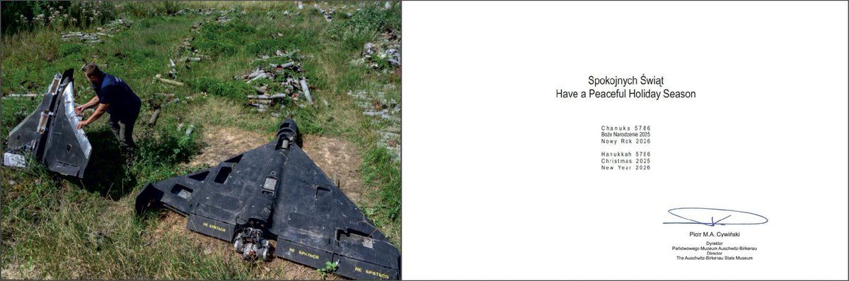 AuschwitzMuseum's tweet image. Happy New Year!

---
Every year, our card features a picture intended to inspire moral reflection on the world we all share. 

(Photo: Photo by Scott Peterson/Getty Images)