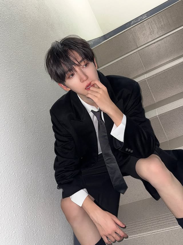 📸 [260101 Instagram kickflip_kickflip] #DONGHYEON 2/2 20 years