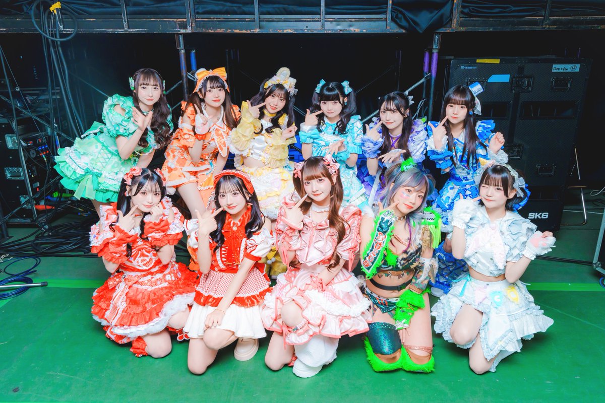 iLiFE_official's tweet photo. 第9回ももいろ歌合戦ありがとうございました🍑❤︎

平成・令和最強アイドルメドレーで
「会いにKiTE!」を一緒に踊った
高城れにさん、相川暖花さん、チバゆなさん、ウナギ・サヤカさんと❤︎

#iLiFE #ももいろ歌合戦 https://t.co/NPyYccHkpu