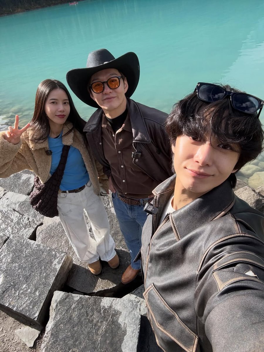 HyungwonThings's tweet image. 260101 Hyungwon on Solar' instagram post #형원