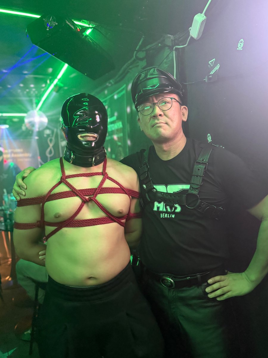 새해 복 많이 받으세요!
2026년에도 열심히 하겠습니다. 
잘 부탁드립니다.

Happy New Year!
I’ll keep working hard in 2026 as well.

明けましておめでとうございます！
2026年も頑張ります。
どうぞよろしくお願いいたします。